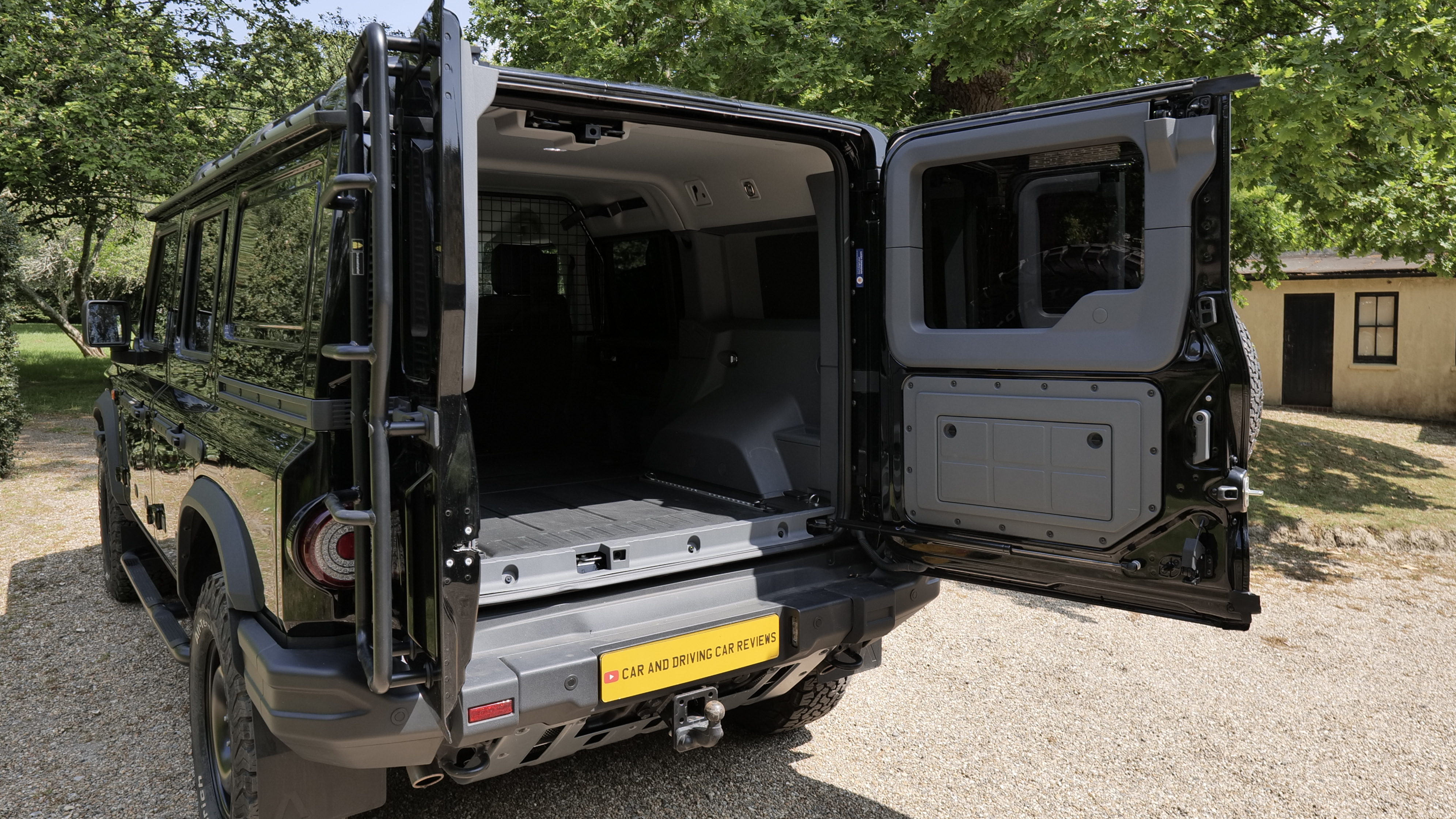 INEOS GRENADIER DIESEL 3.0 TD Commercial Auto